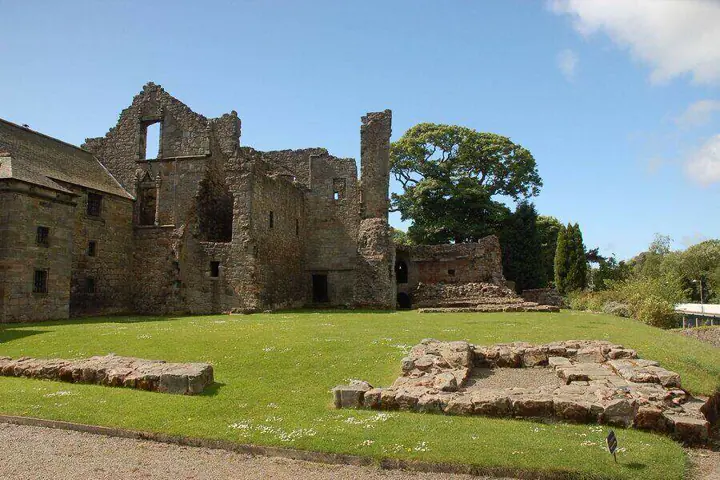 Aberdour Castle and Gardens · Originalfotografie 6