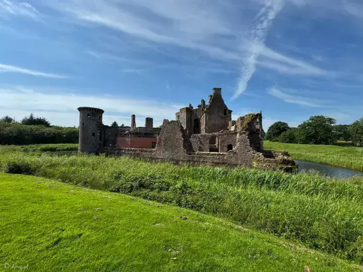 Caerlaverock Castle · original photography 2