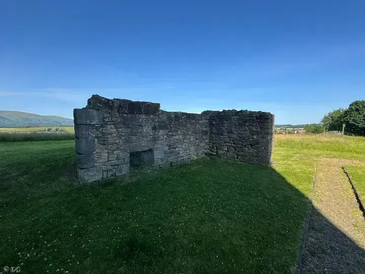 Clackmannan Tower · original photography 3