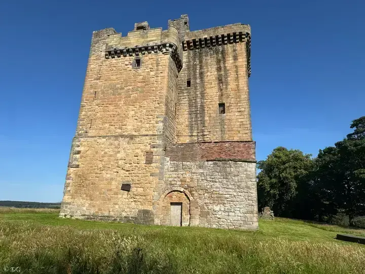 Clackmannan Tower · original photography 9