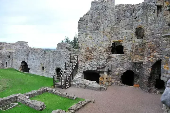 Dirleton Castle · original photography 4