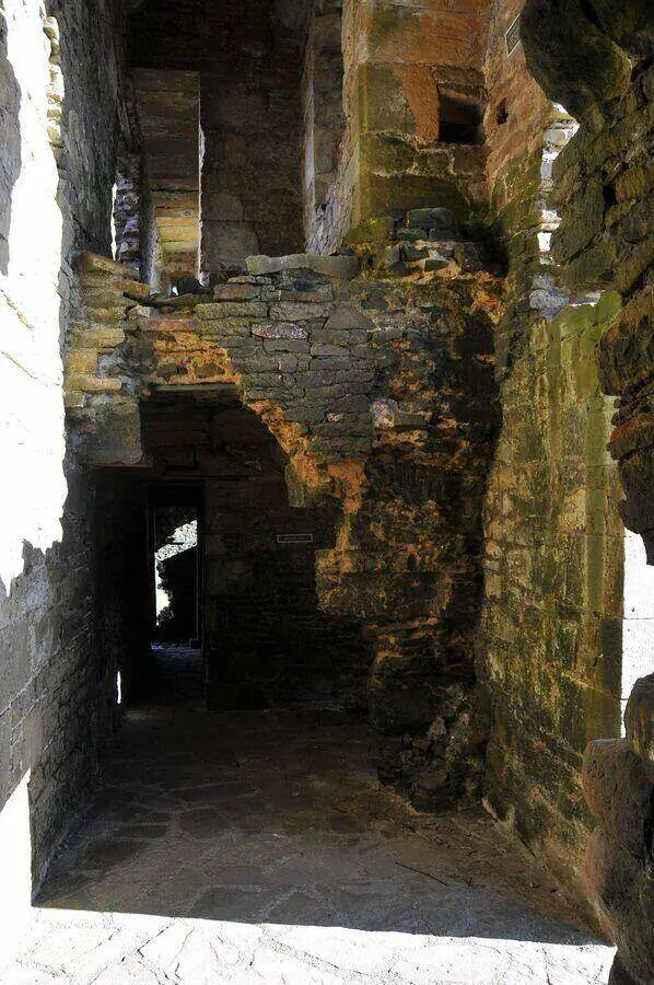 Duffus Castle · original photography 9