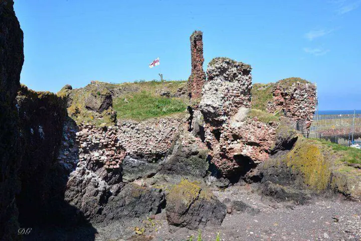 Dunbar Castle · original photography 2