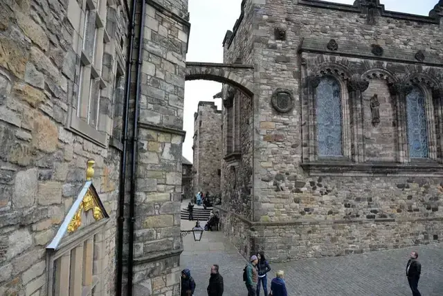 Edinburgh Castle · original photography 8
