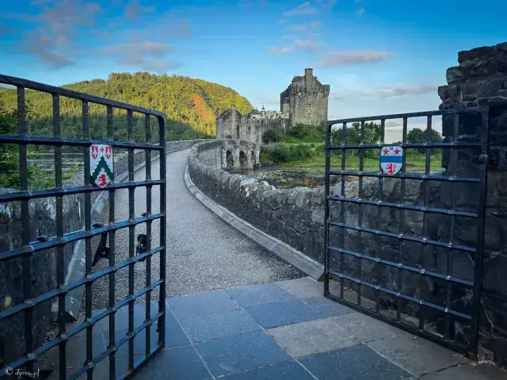 Eilean Donan Castle · original photography 4