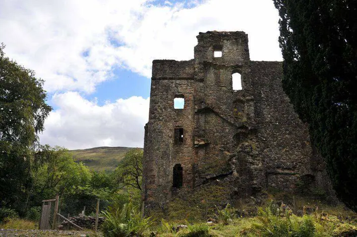 Invergarry Castle · original photography 2