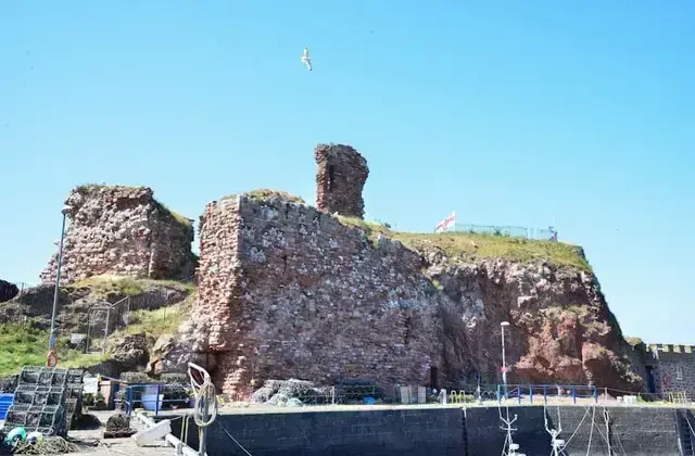 Dunbar Castle · Edinburgh & The Lothians