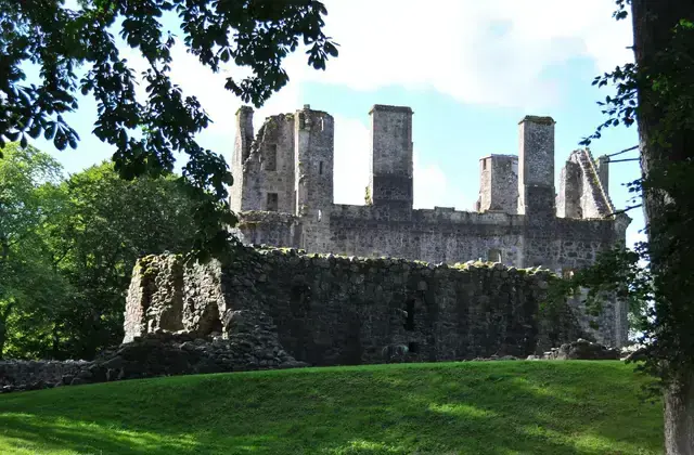 Huntly Castle · Aberdeenshire