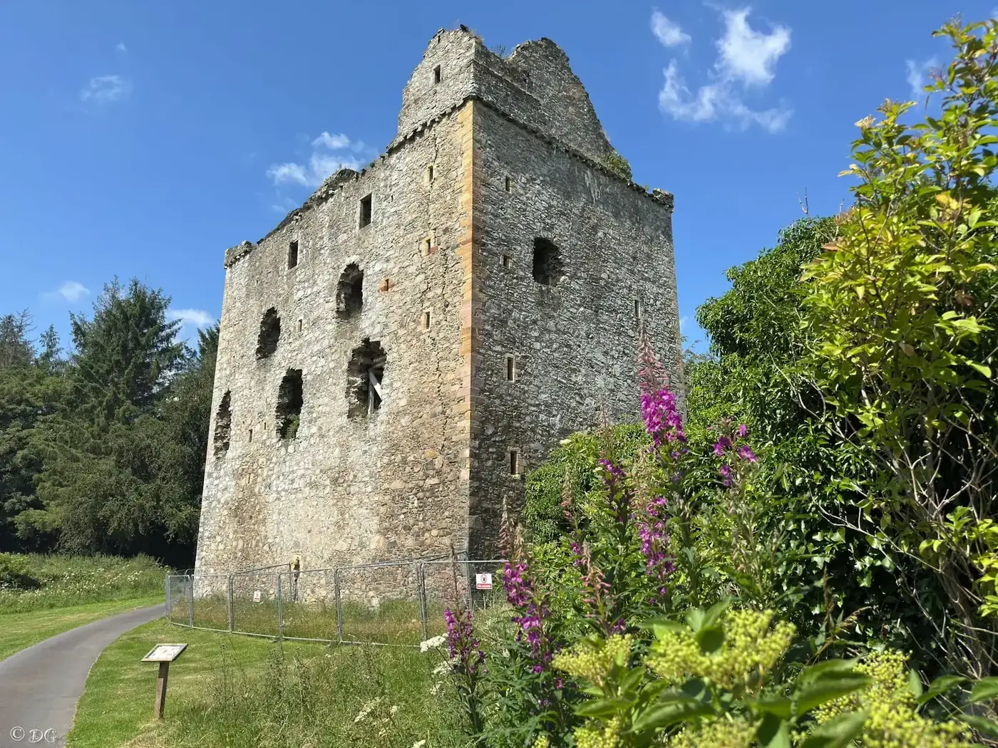 Newark Tower · Scottish Borders