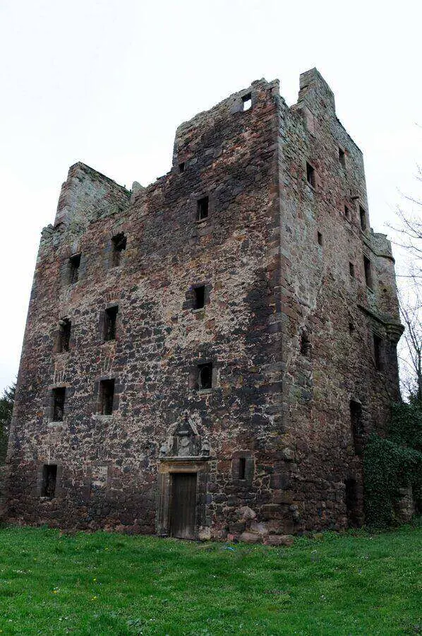 Redhouse Castle · original photography 4